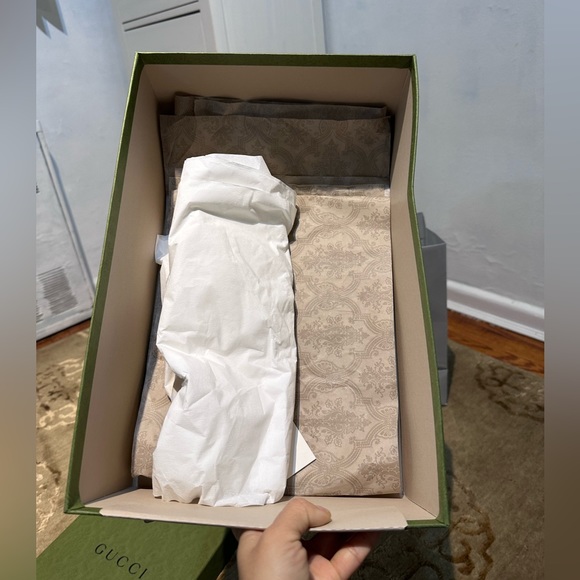 Authentic Gucci Empty Box - Picture 5 of 7